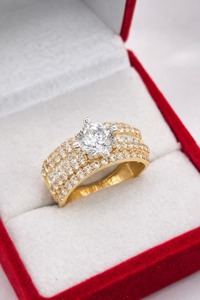 10KT SMALL ROUND ELEGANT PROMISE RING Size 7 & 8 & 9 Weight 4.1GR