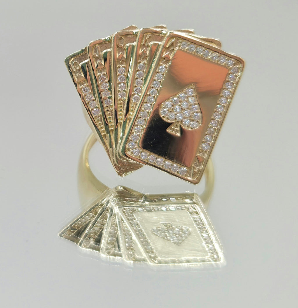 10KT POKER DESIGN POKER RING Size 10 Weight 5.4GR