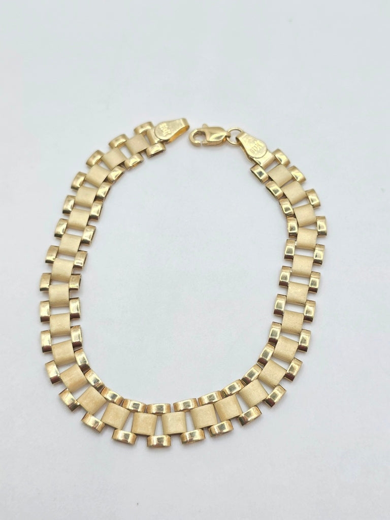 10KT WATCH BRACELET STYLE  Size 8INCH 8MM Weight 7GR