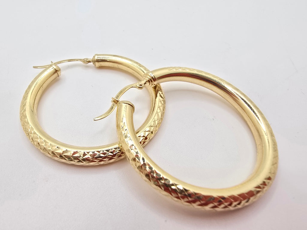 10KT DIAMOND CUT HOOPS EARRINGS  Size 4 3MM Weight 2.5GR