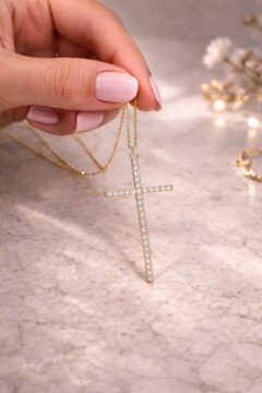 14KT CZ CROSS CHAIN Size 18IN 1MM Weigth 2.5GRS