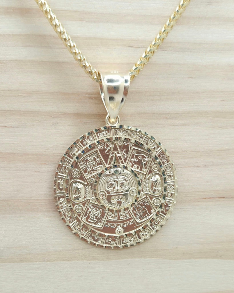 10KT MEDIUM ROUND MAYAN CALENDAR Weight 3.8GR