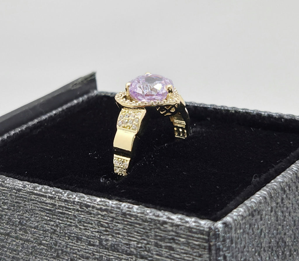 14KT ELEGANT HEART WITH PURPLE STONE Size 8.5 Weight 3.3GR