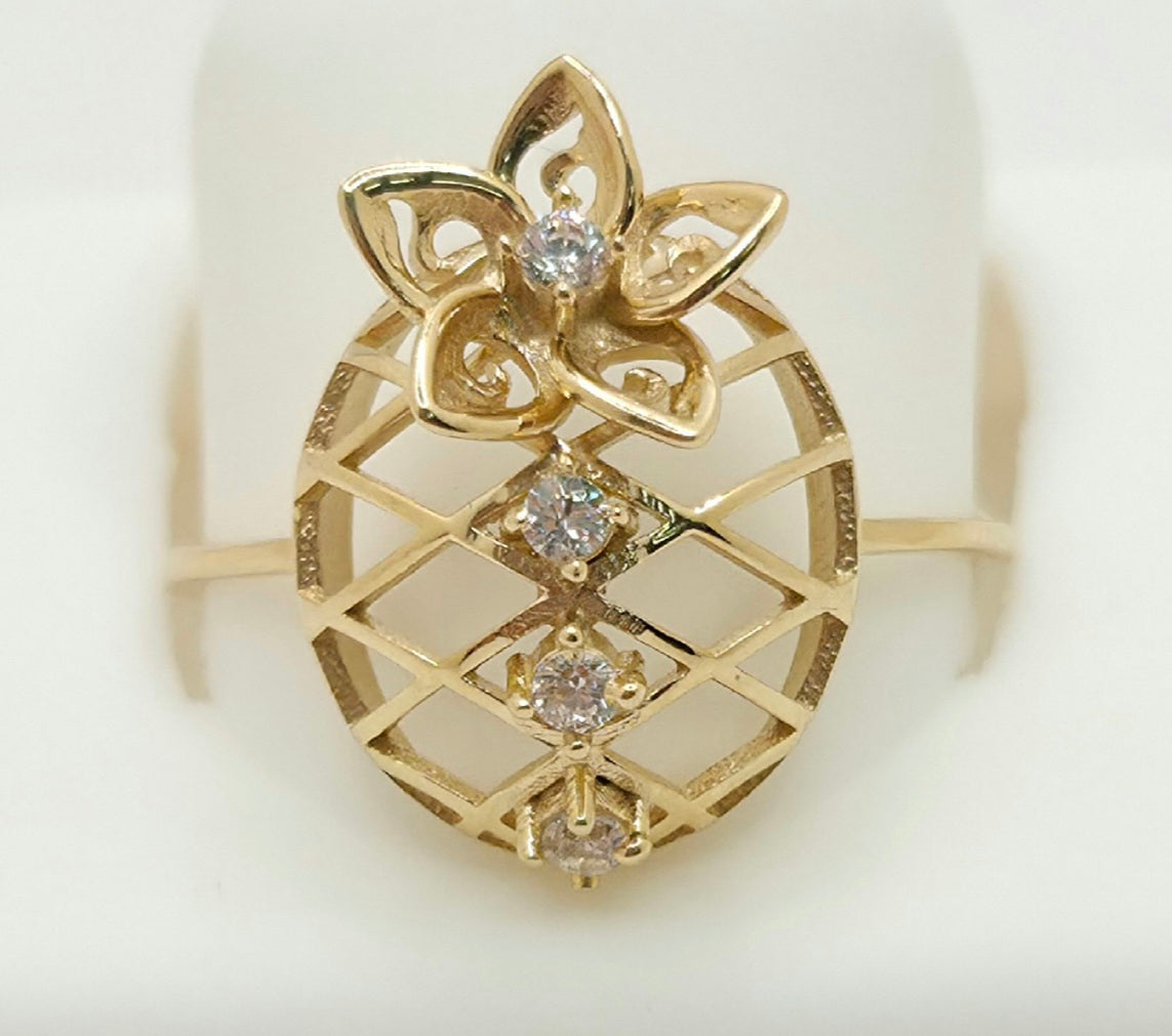 14KT DELICATE PINEAPPLE RING Size 7.5 Weight 1.9GR