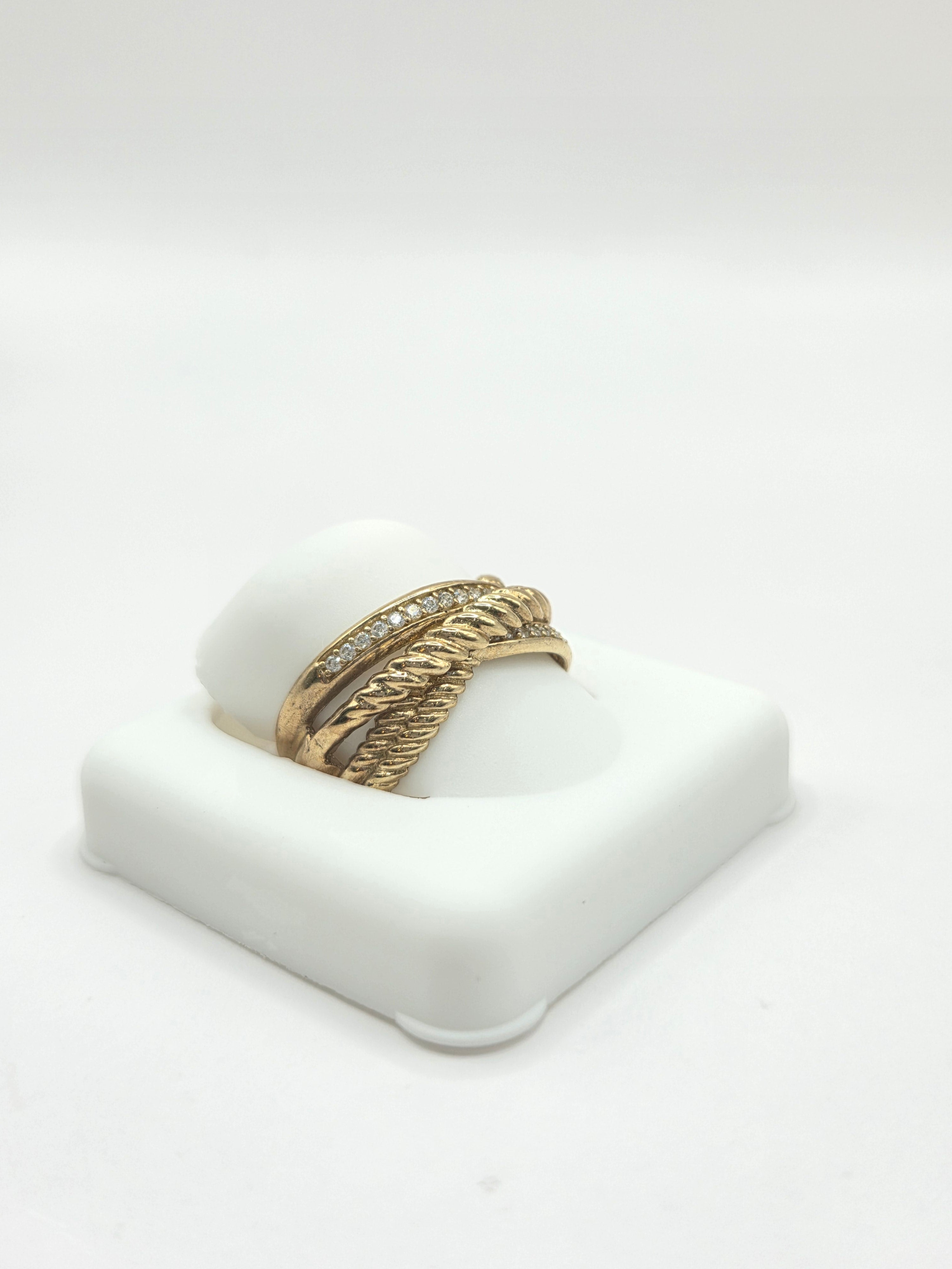 10KT BRAIDED ROPE CZ DETAIL RING Size 7 Weight 2.6GR