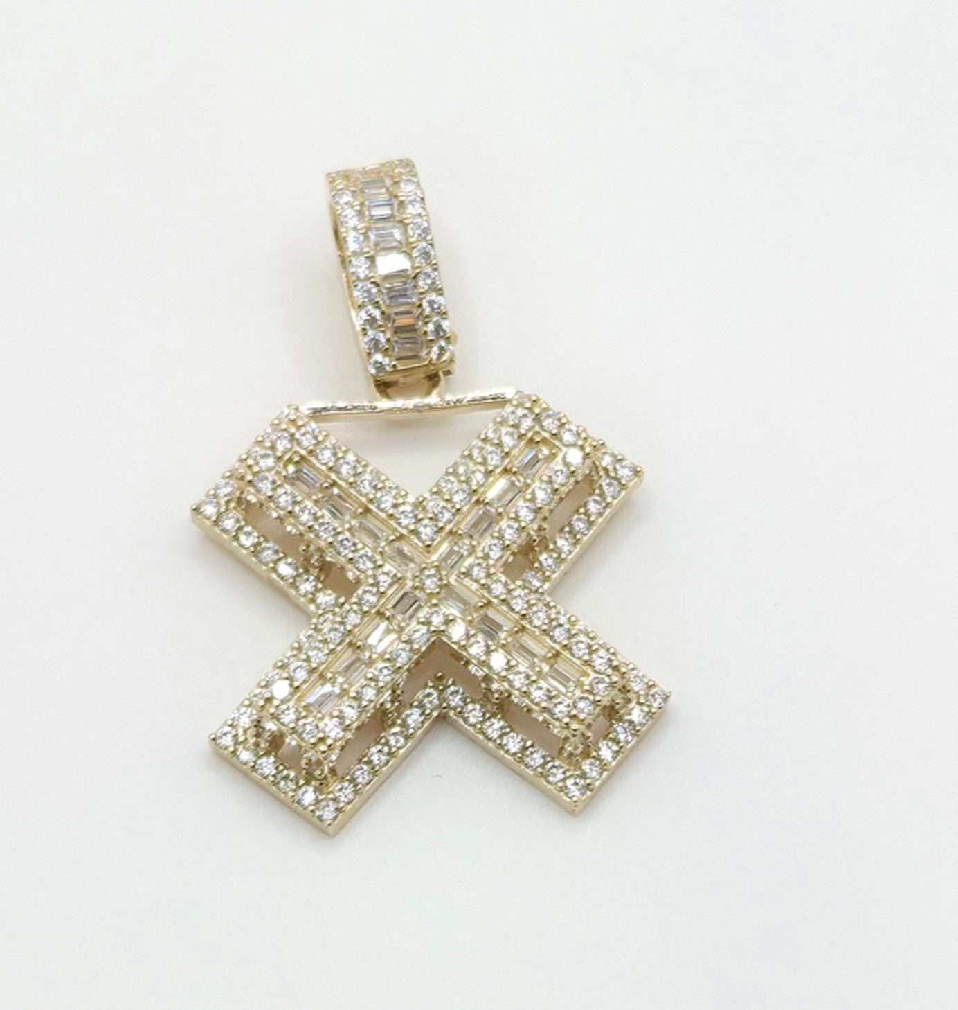 10KT SMALL CZ "X" LETTER PENDANT Weight 4.3GR