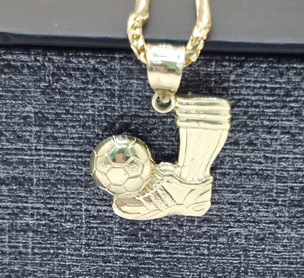 10KT SOCCER BALL ON SHOE PENDANT Weight 1.4GR