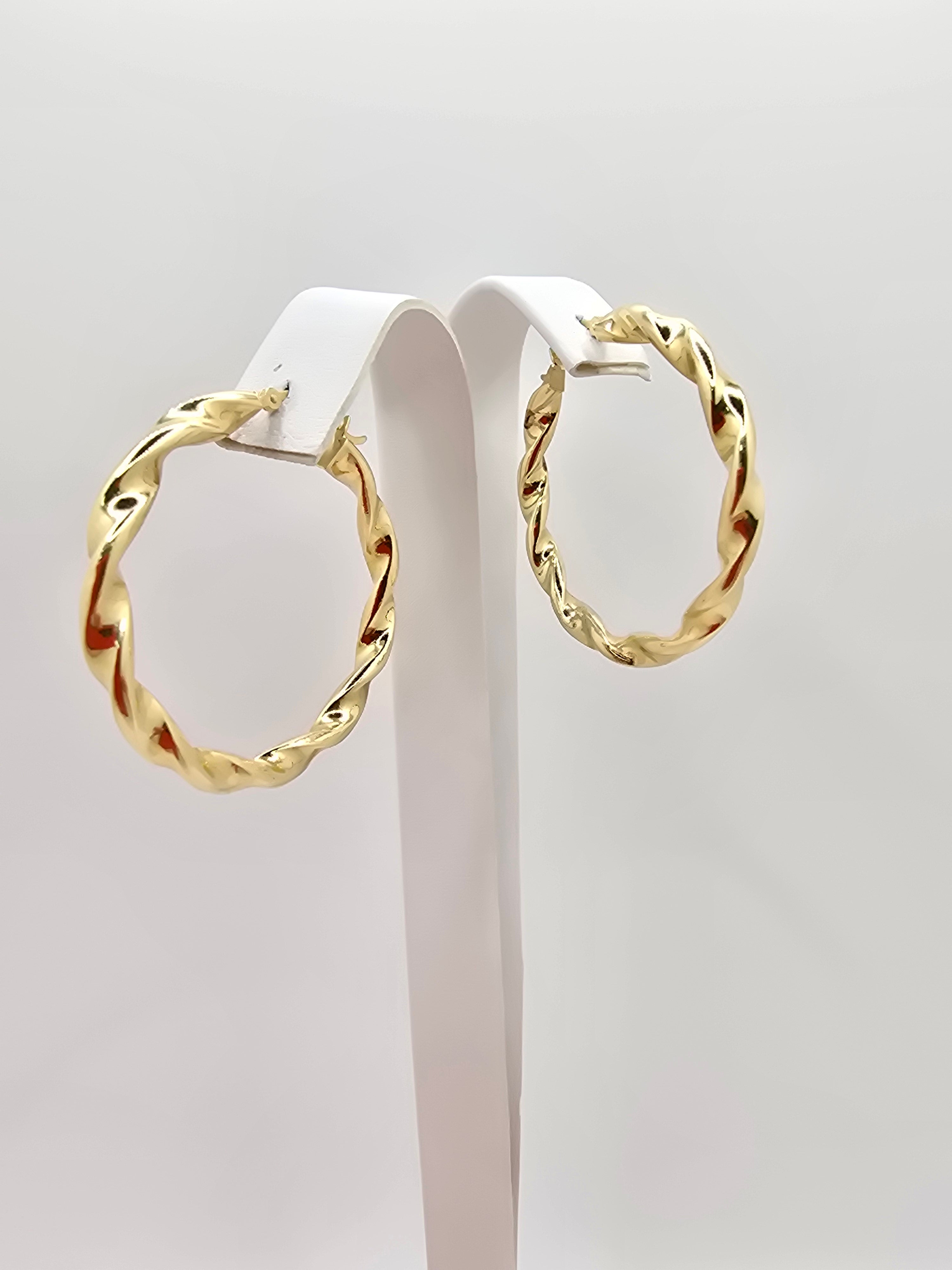 10KT ELEGANT TWISTED HOOPS EARRINGS Size 4MM Weight 2.6GR
