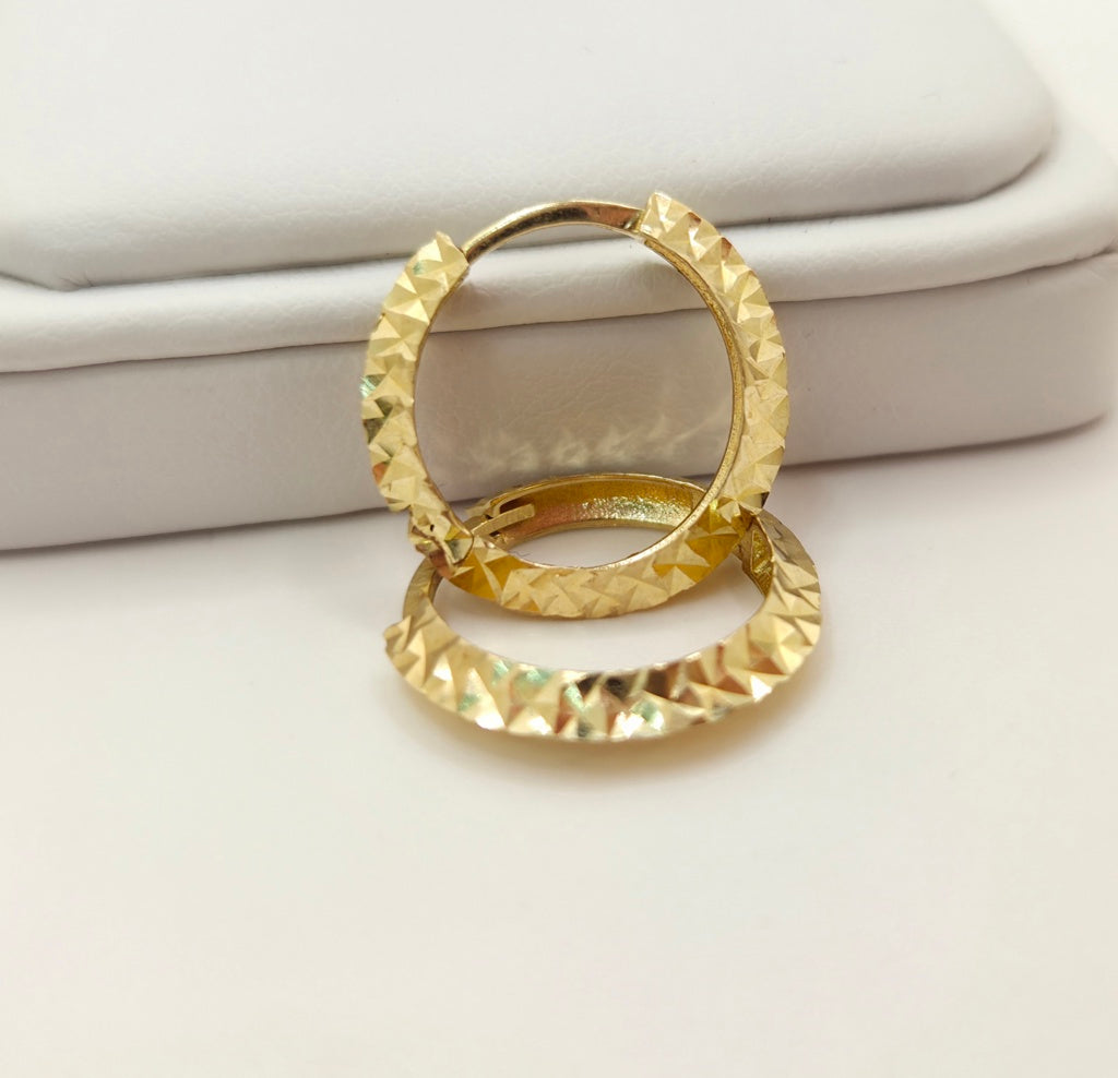 10KT SMALL DIAMOND CUT HOOPS EARRINGS Weight 1.5GR