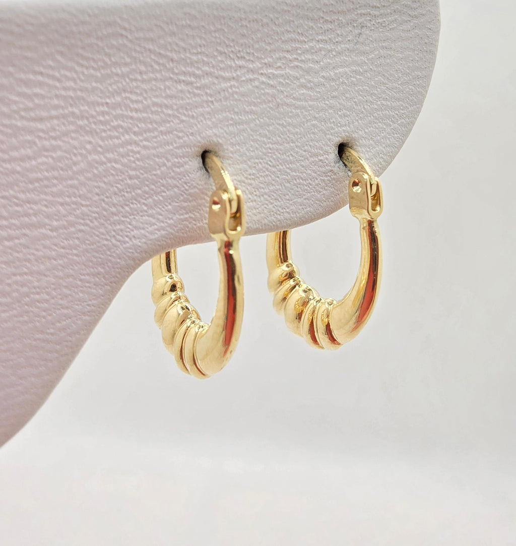14KT DELICATE WAVE DESING HOOPS EARRINGS Weight 1.3GR