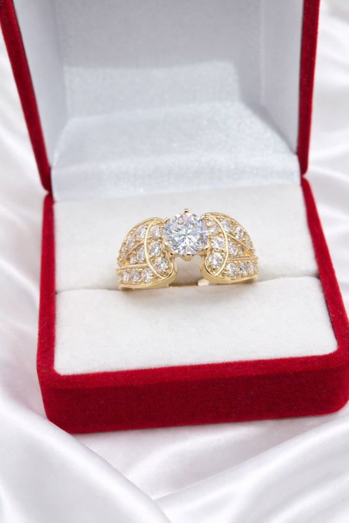 10KT MODERN CZ DETAIL ROUND STONE PROMISE RING Size 7.5 Weight 4.5GR