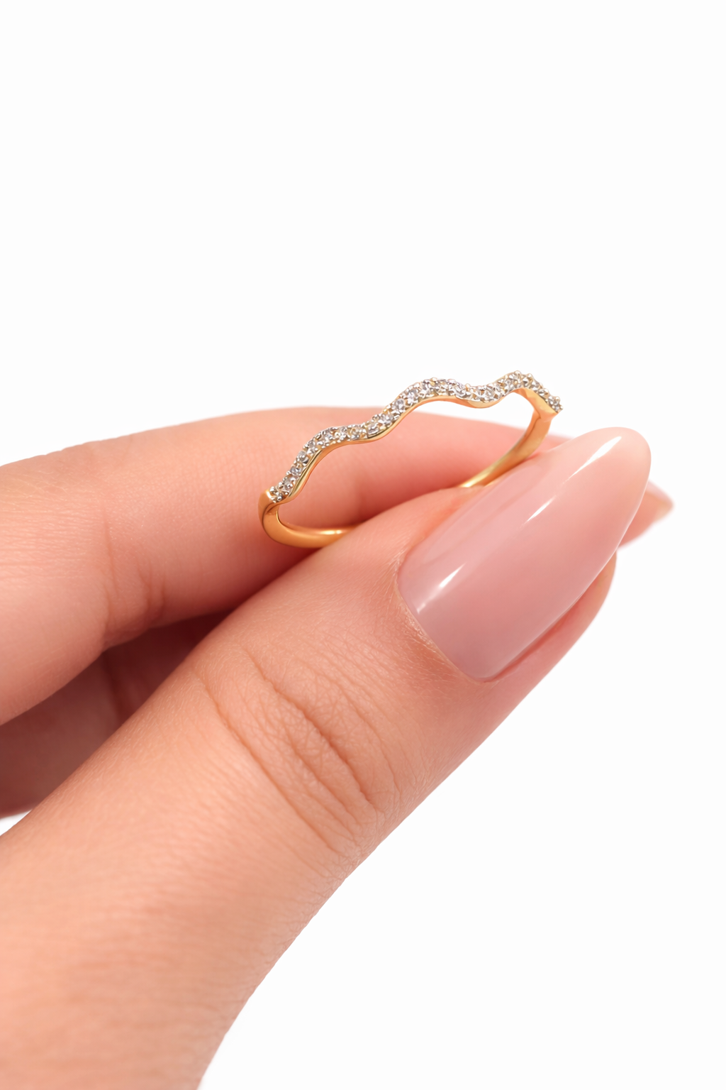 10KT WAVES DESIGN DIAMOND WOMAN'S BAND RING Size 0.07CT/7