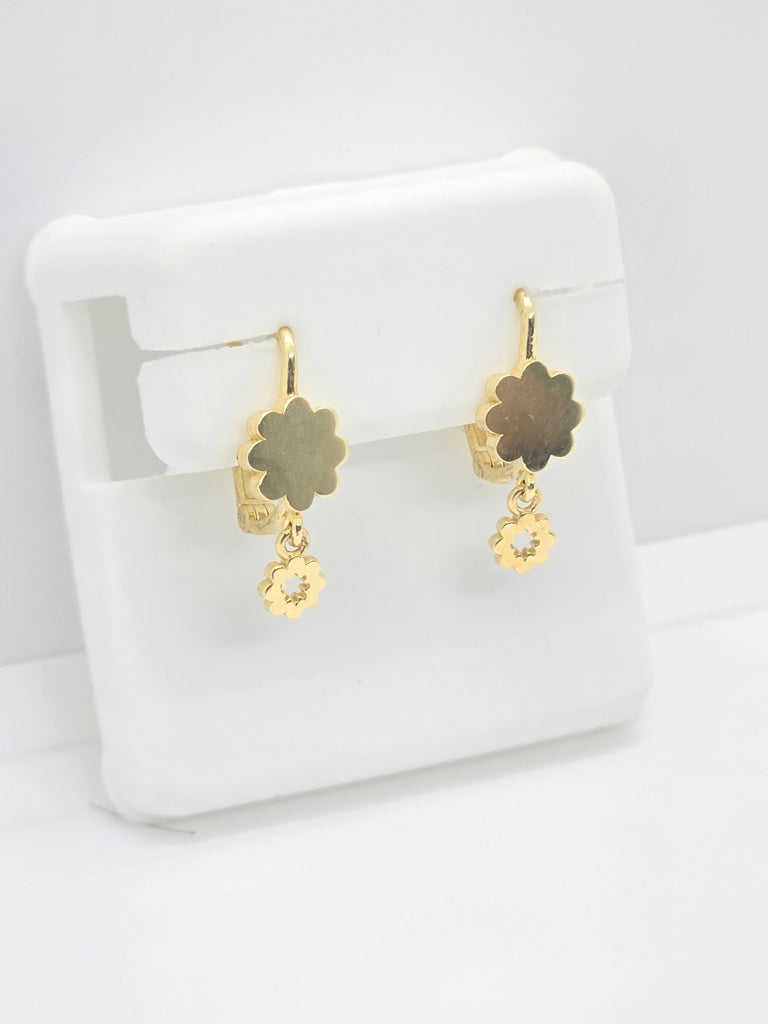 10K SMALL FLOWER SHAPE EARRINGS