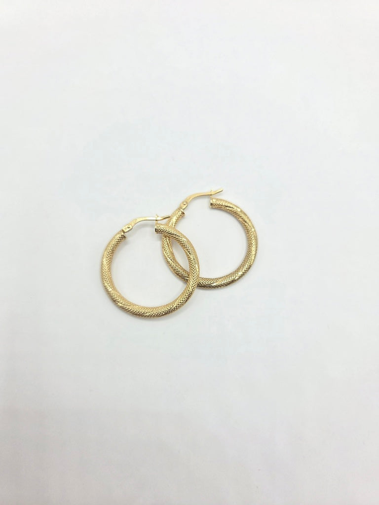 10KT NEVADAS HOOPS  Weigth 1.4GR