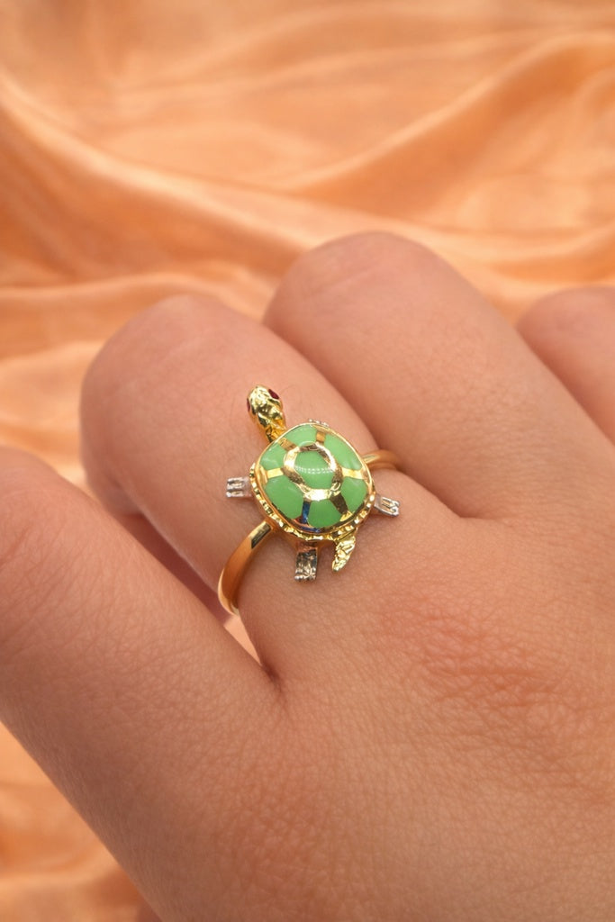 10KT ANIMATED COLORED TURTLE RING GREEN SIZE 7.5 Weight 2.8GR