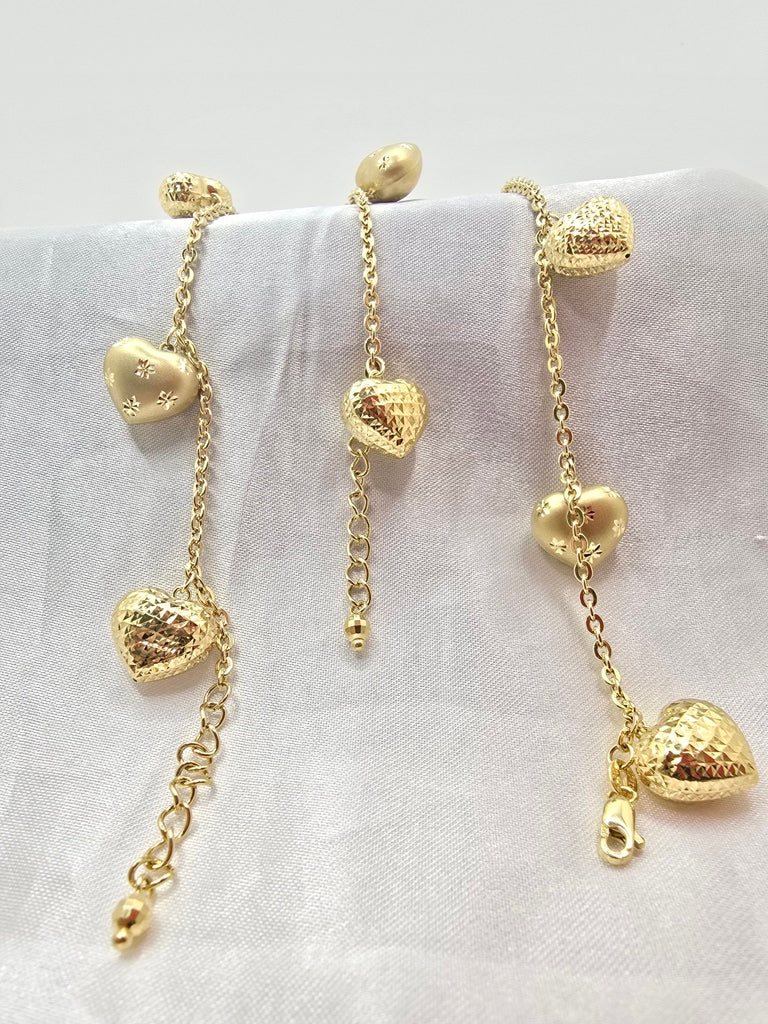 10KT LARGE DIAMOND CUT AND HEARTS  Size 7INCH Weight 4.4GR