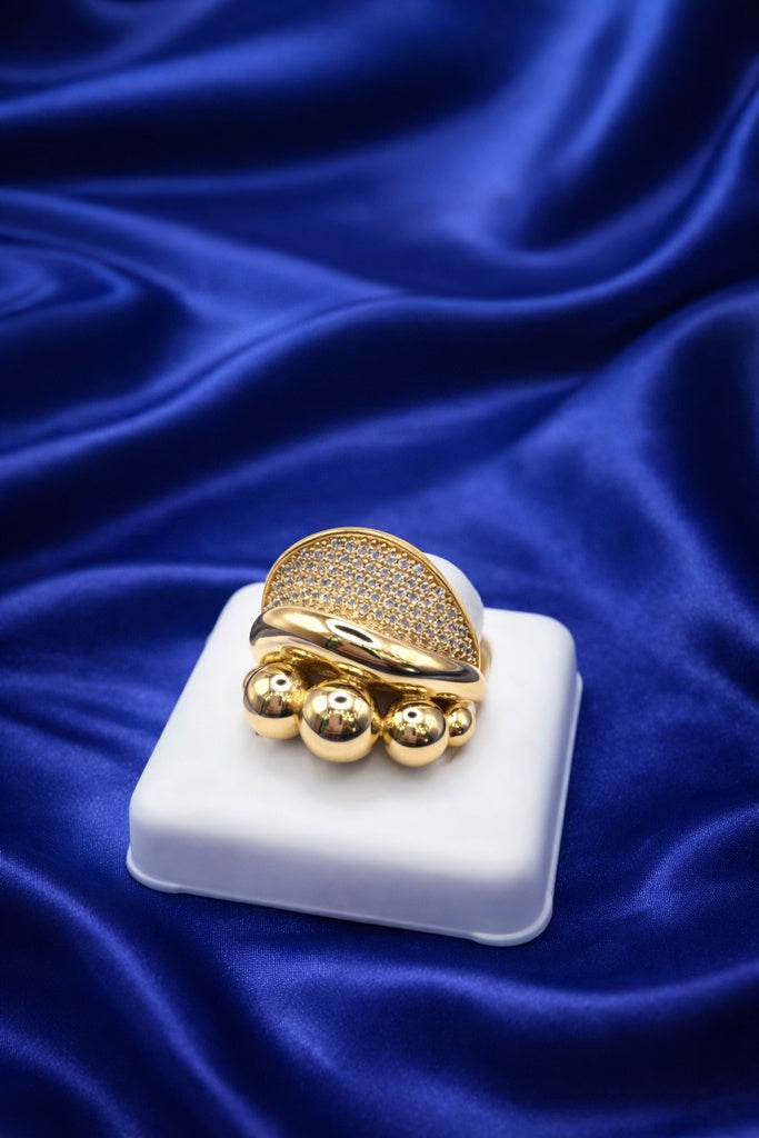 10KT MODERN  GOLDEN BALLS AND CZ DETAILS RING Size 8 Weigth 3.3GR