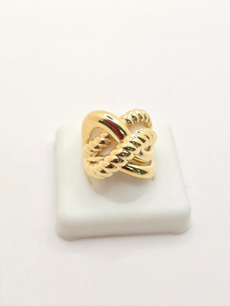 14KT MODERN INFLATED INTERTWINED HOOPS RING Size 8 Weight 3.5GR