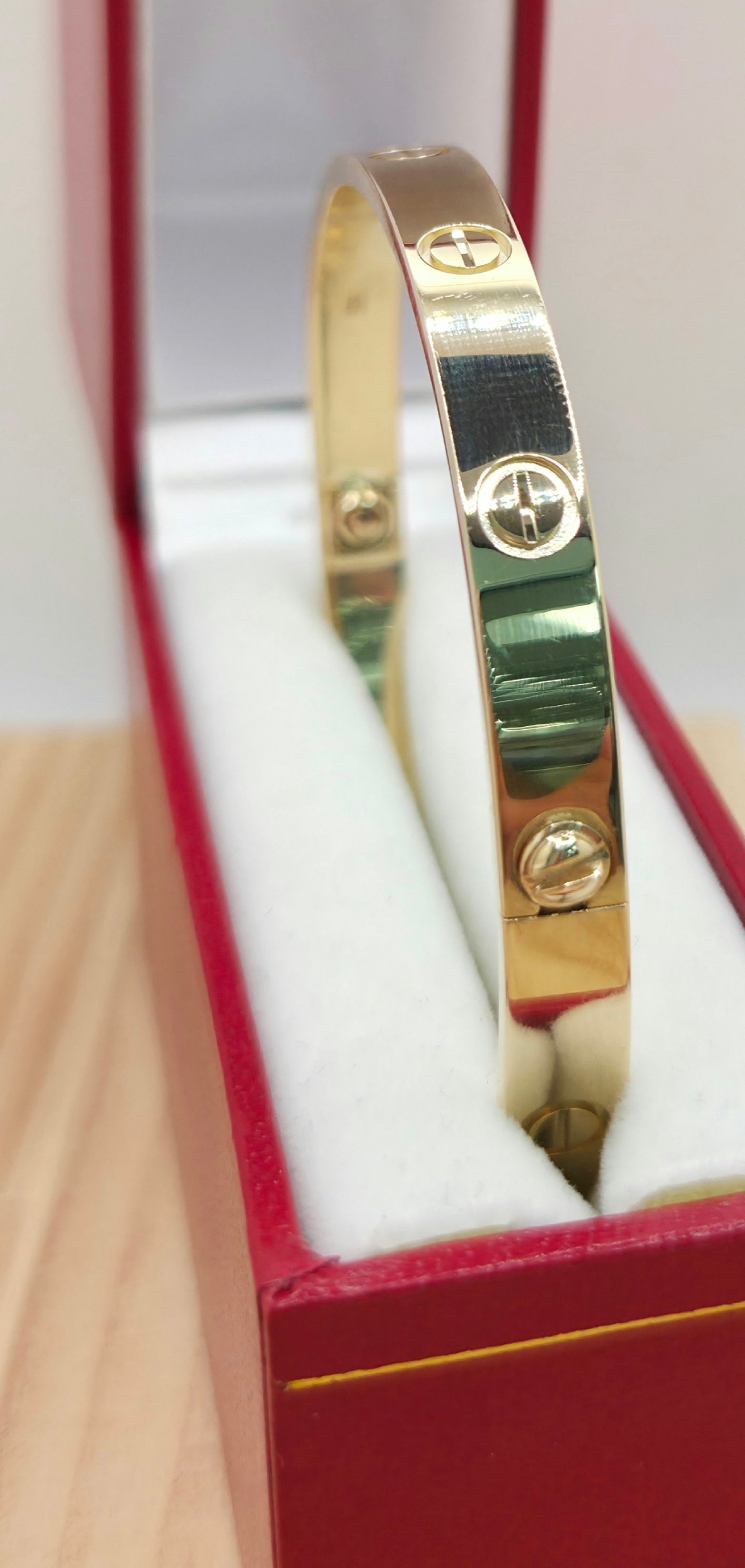 10KT SOLID YELLOW GOLD CARTI BANGLE Size 6MM Weight 28GR