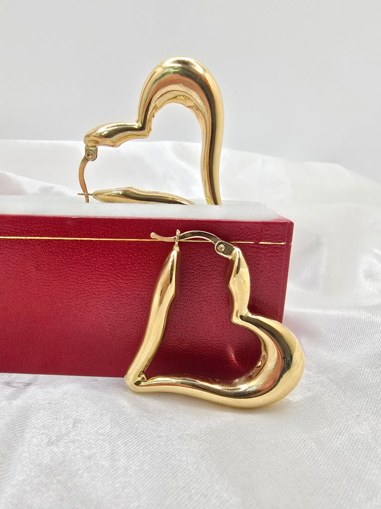 10KT MEDIUM HEART HOOPS EARRINGS  Weight 5.4GR