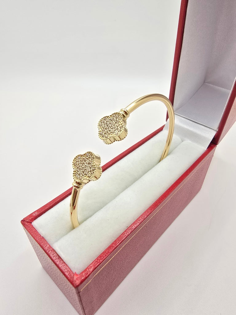 10KT CZ CLOVER BANGLE Size 2.5MM Weight 6.2GR