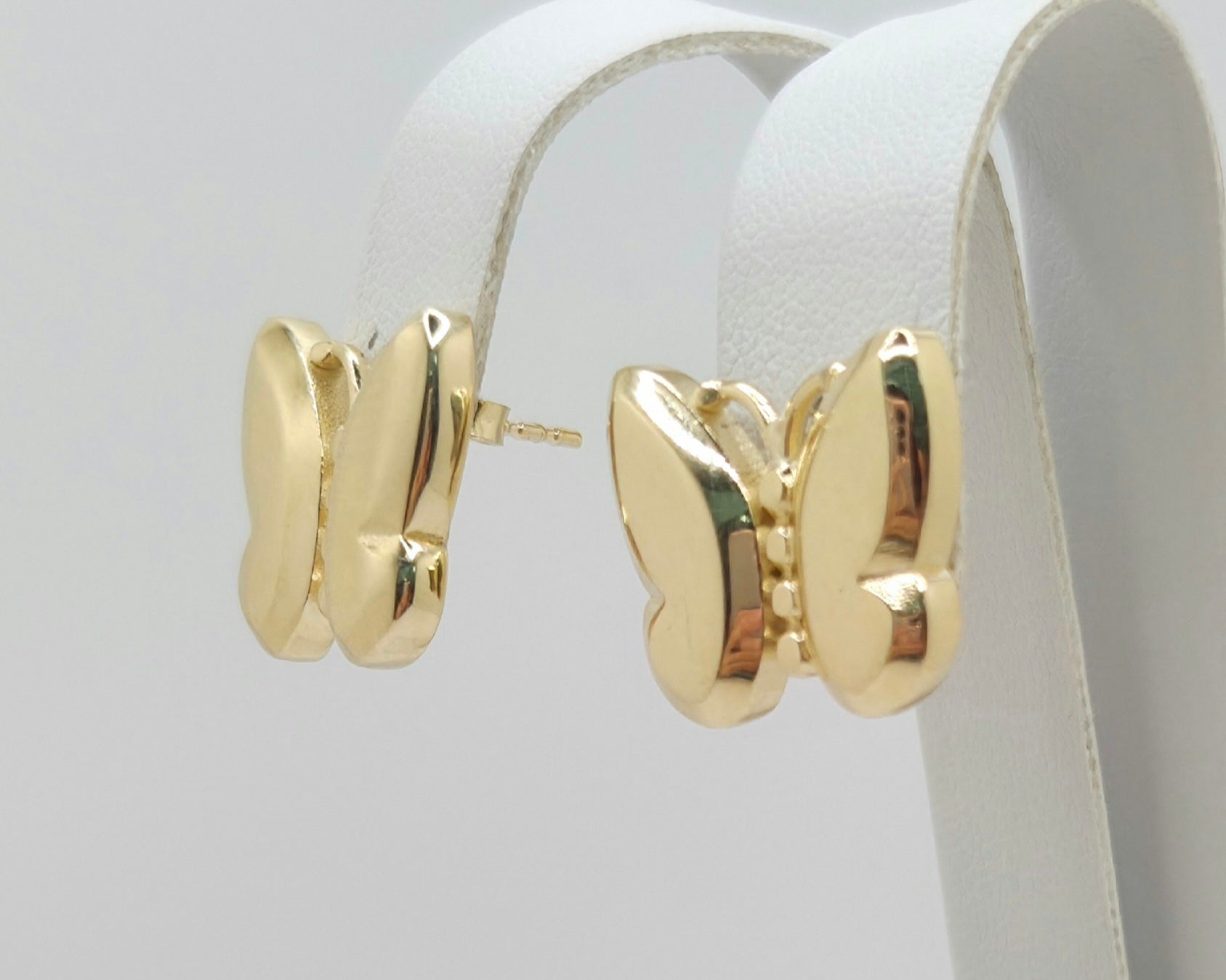 10KT GOLDEN BUTTERFLYS EARRINGS Weight 4GR