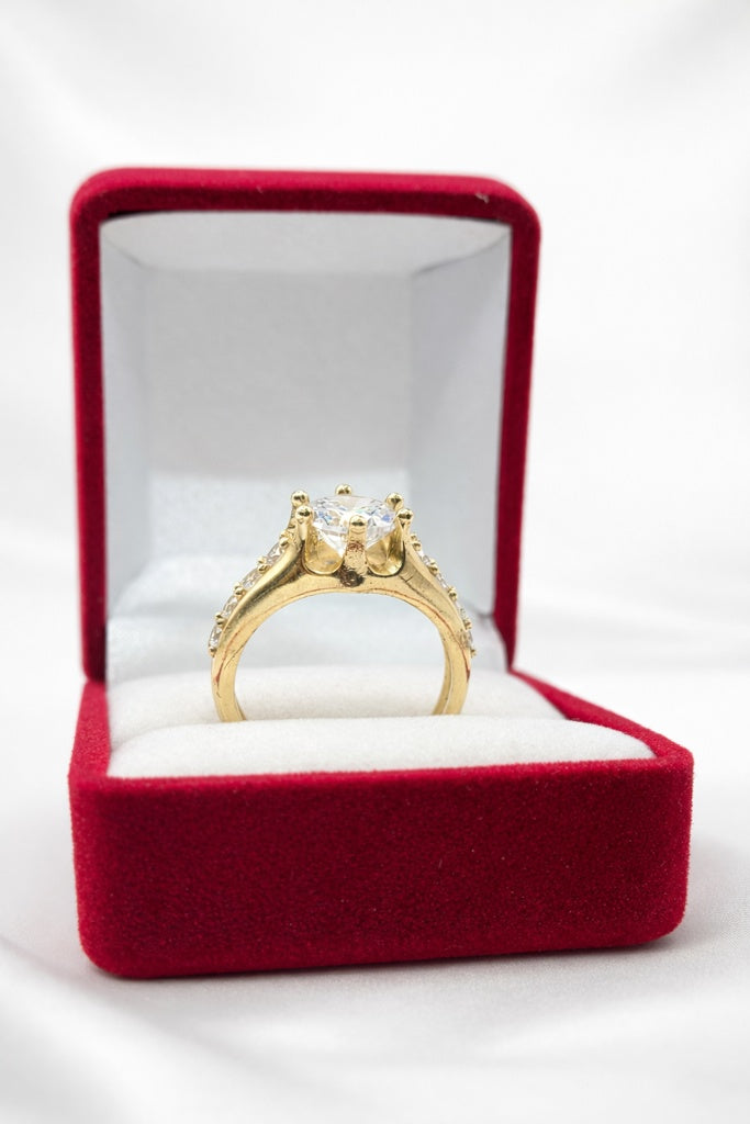 10KT CZ ELEGANT ROUND STONE PROMISE WOMAN'S RING Size 7 Weight 4.6GR