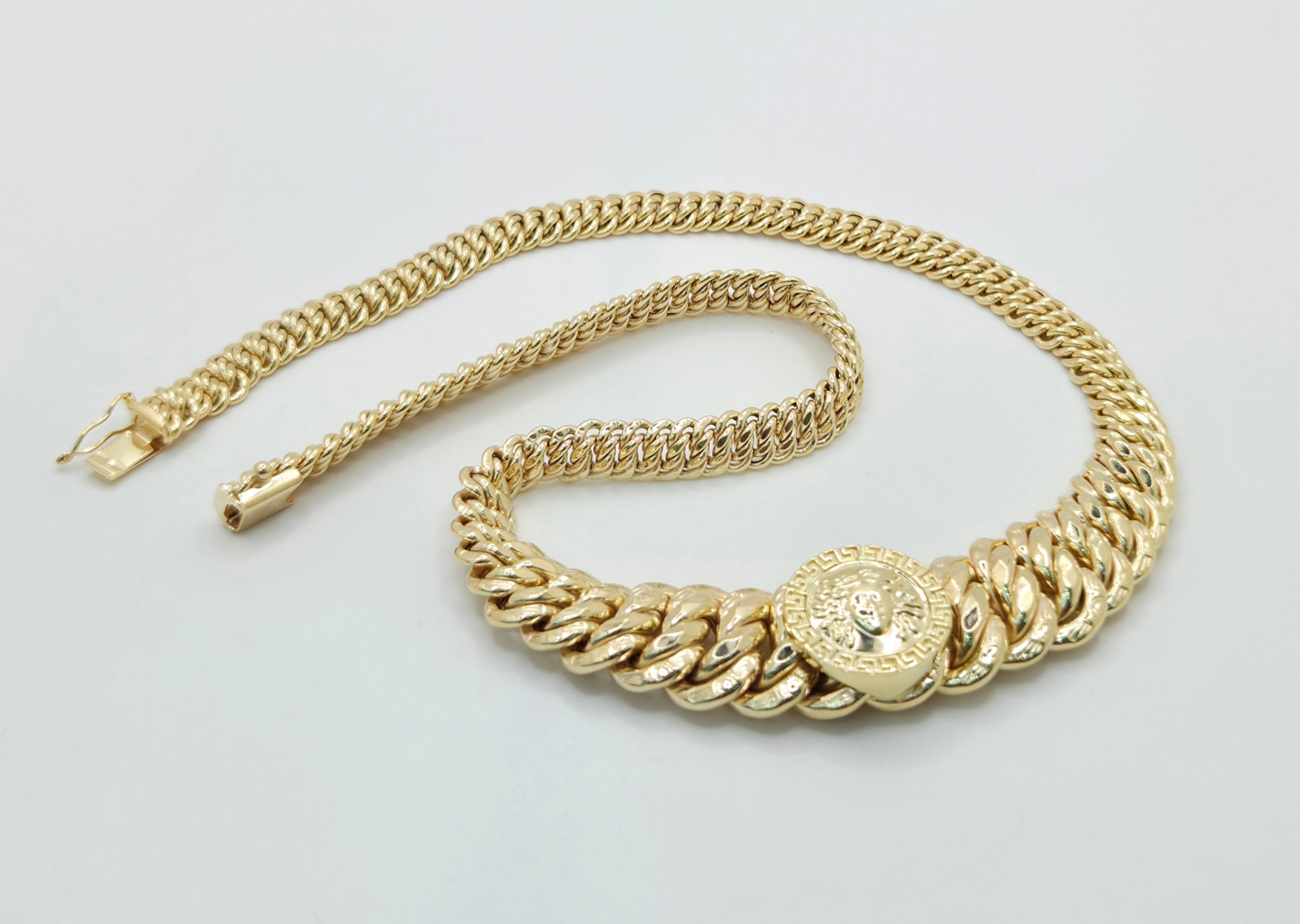 10KT MEDIUM MEDUSA STYLE PRINCESS CHAIN Size 18INCH Weight 36.1GR