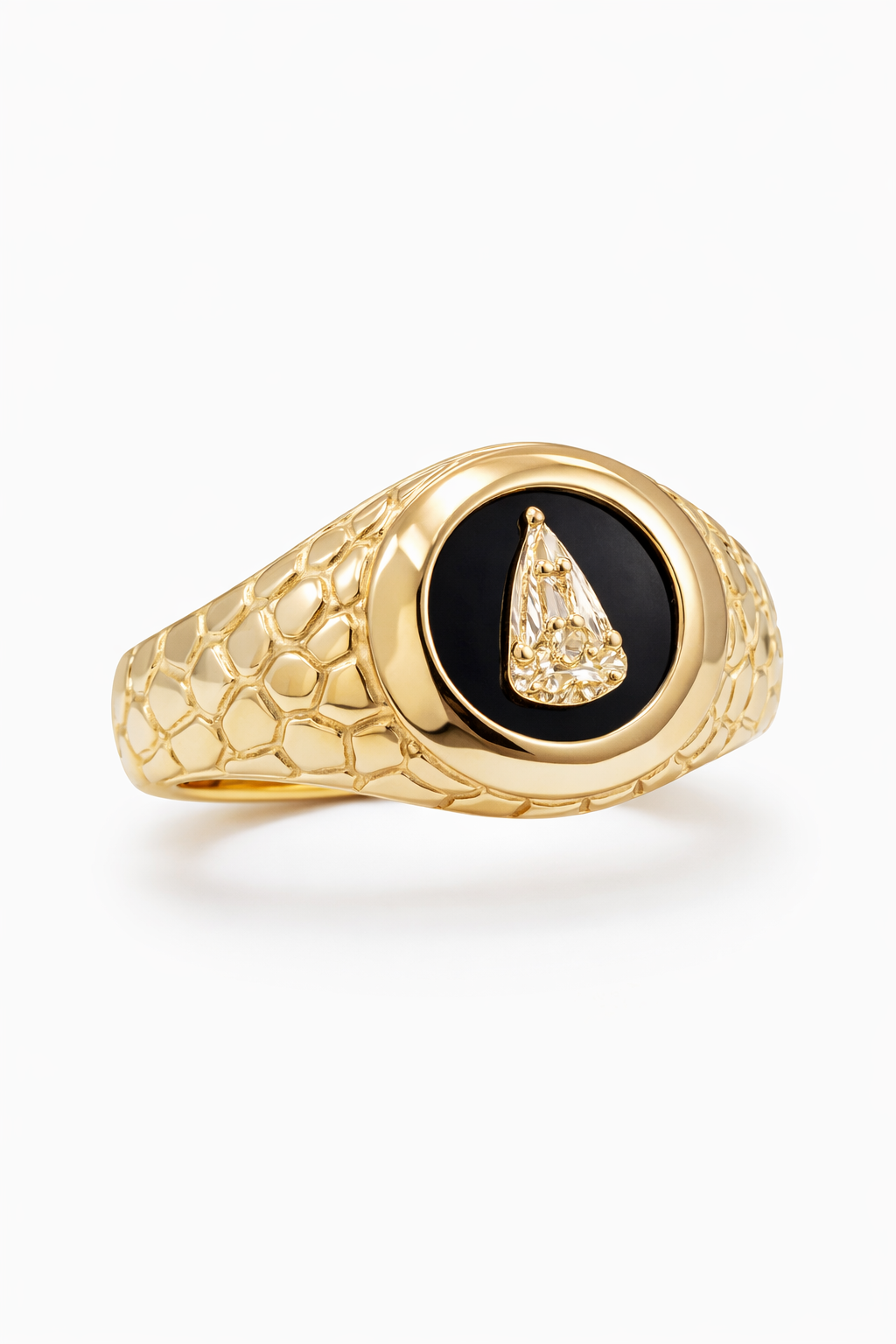 10KT ROUND NUGGET ONYX CARIDAD RING Size 12 Weigth 5.1GRS