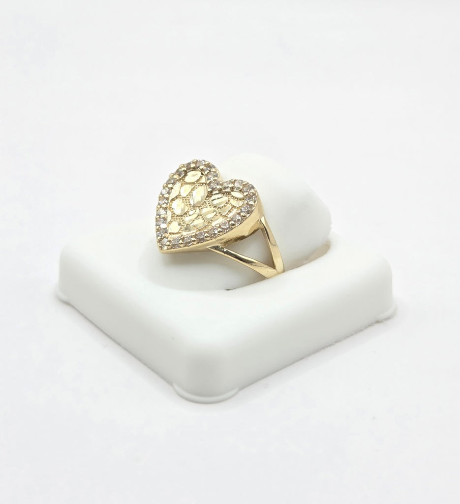 10KT CZ FRAME LARGE NUGGET HEART RING Size 7.5 Weigth 3.1GR