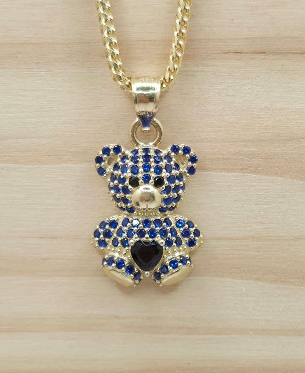 10KT BLUE CZ MEDIUM BEAR PENDANT Weight 2.4GR