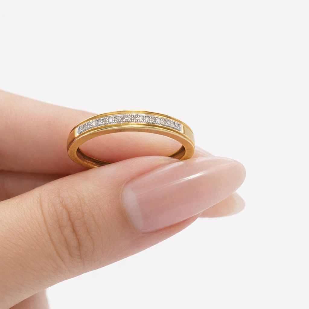 10KT YELLOW GOLD DIAMOND BAND RING Size 10 Weigth 2.1GR