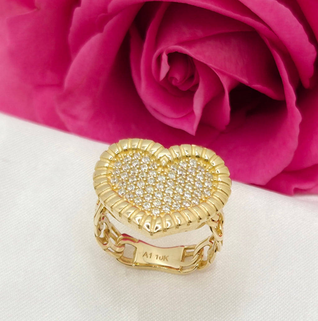 10KT CHINO LINK WITH STONES HEART RING Size 8 Weight 4.29GR