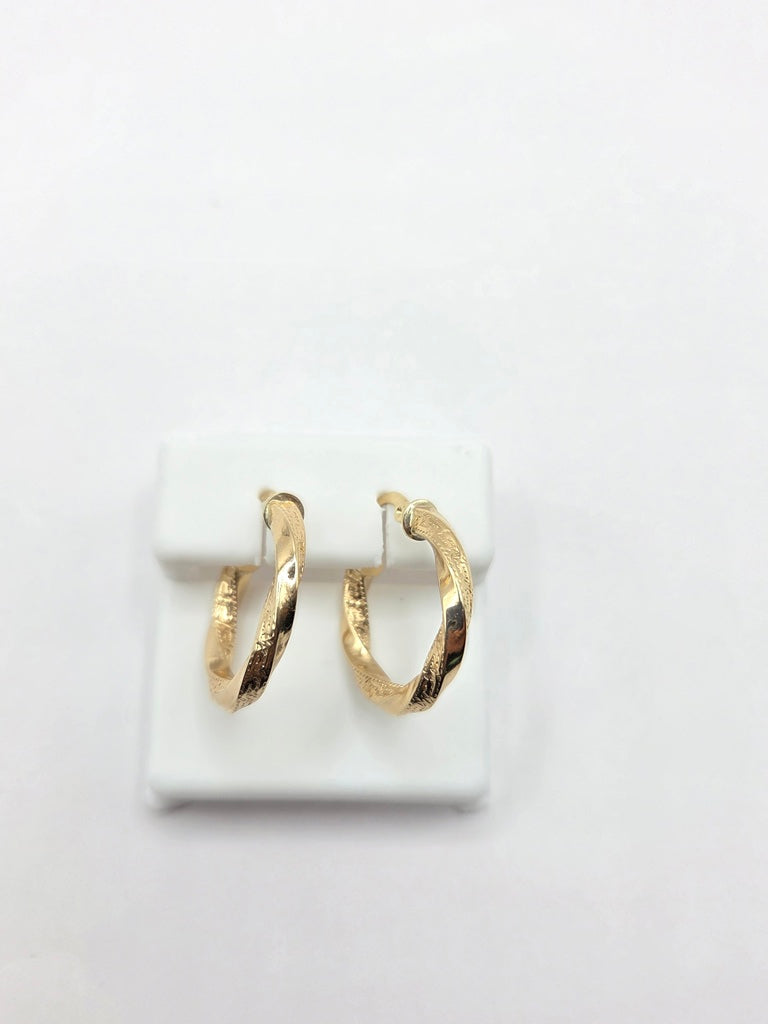 10KT GREEK DETAIL CROOKED HOOPS EARRINGS Size 2 Weight 1.8GR