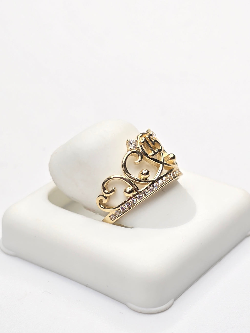 14KT FIFTEEN CROWN RING Size 7 Weigth 2.7GR