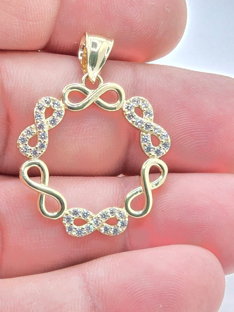 10KT INFINITY PENDANT