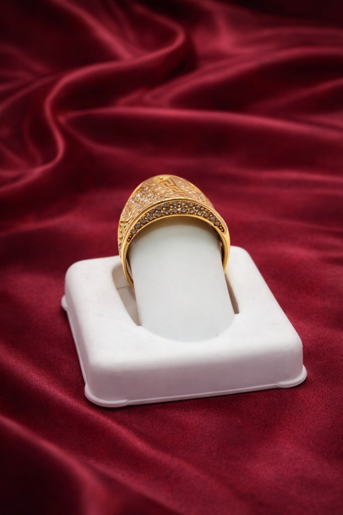 10KT CZ GREEK AND NUGGETS DETAILS WOMAN'S RING Size 8 Weigth 4GR