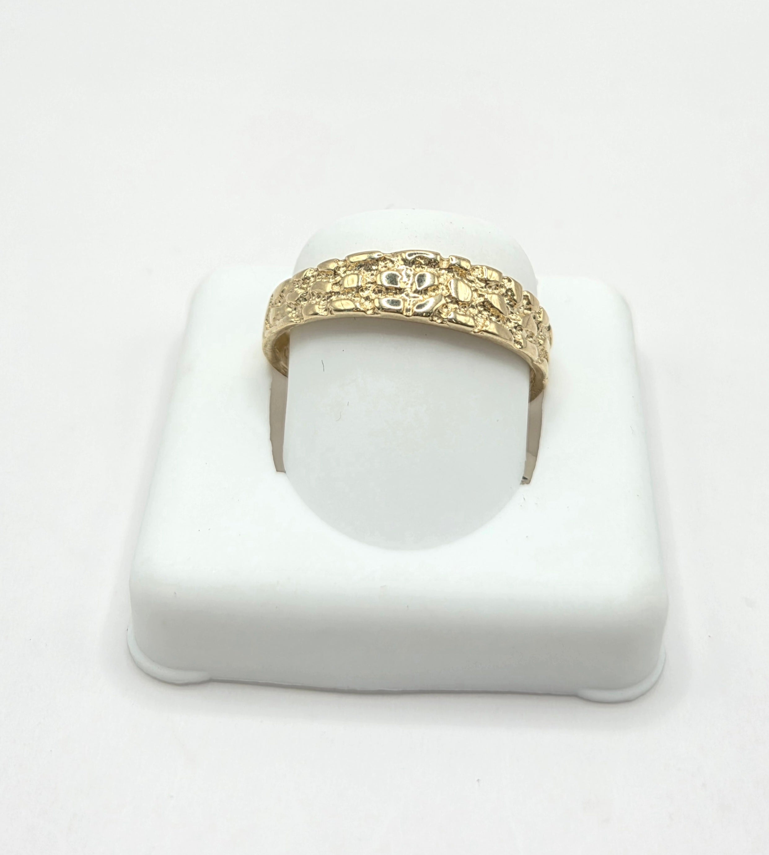 10KT NUGGETS DESIGN ENGAGEMENT MAN'S RING Size 9.5 Weigth 2.2GR