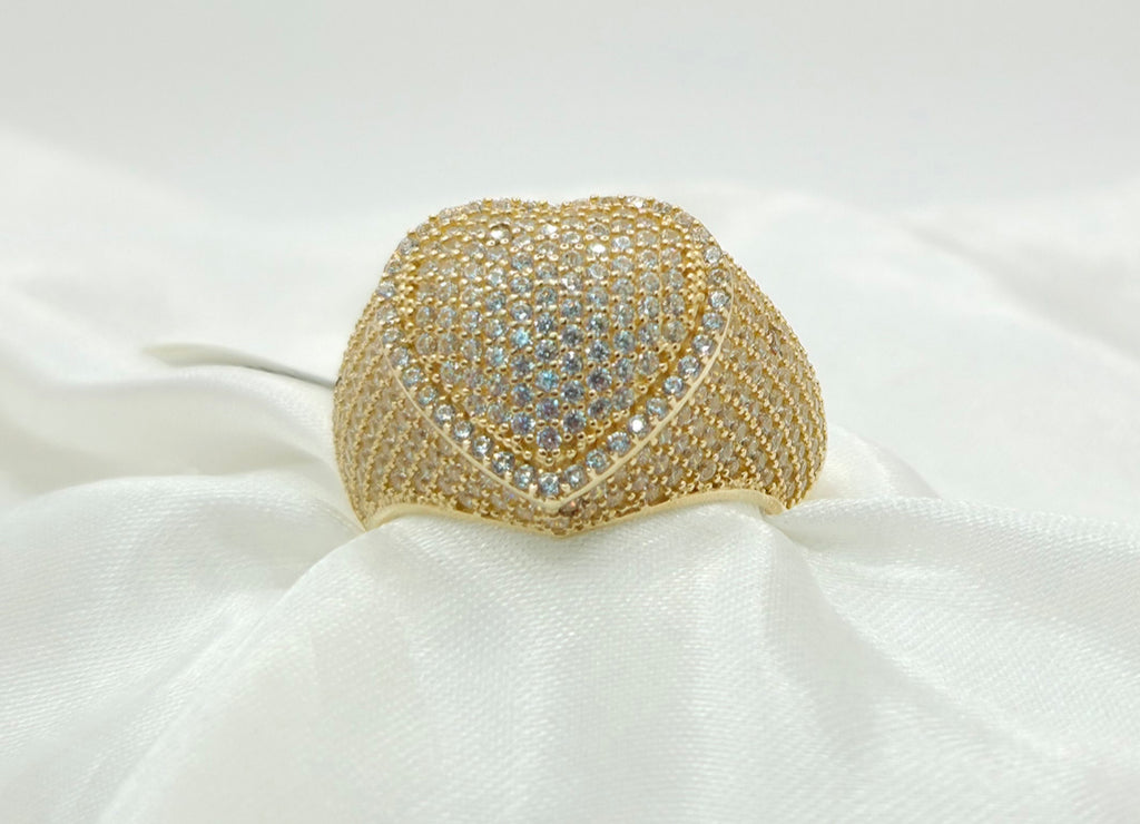 10KT ELEGANT CZ BIG HEART  Size 8.5 Weight 5.9GR