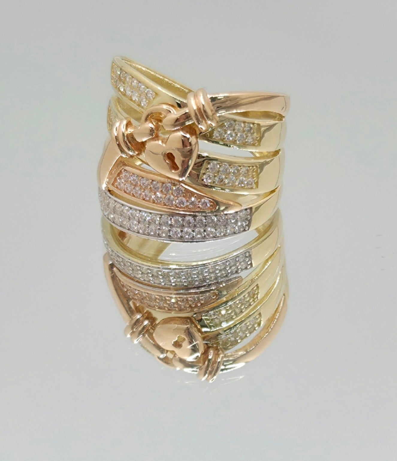 14KT MODERN THREE TONE HEART BELT BUCKLE RING Size 6.5 & 7 Weight 5.4GR