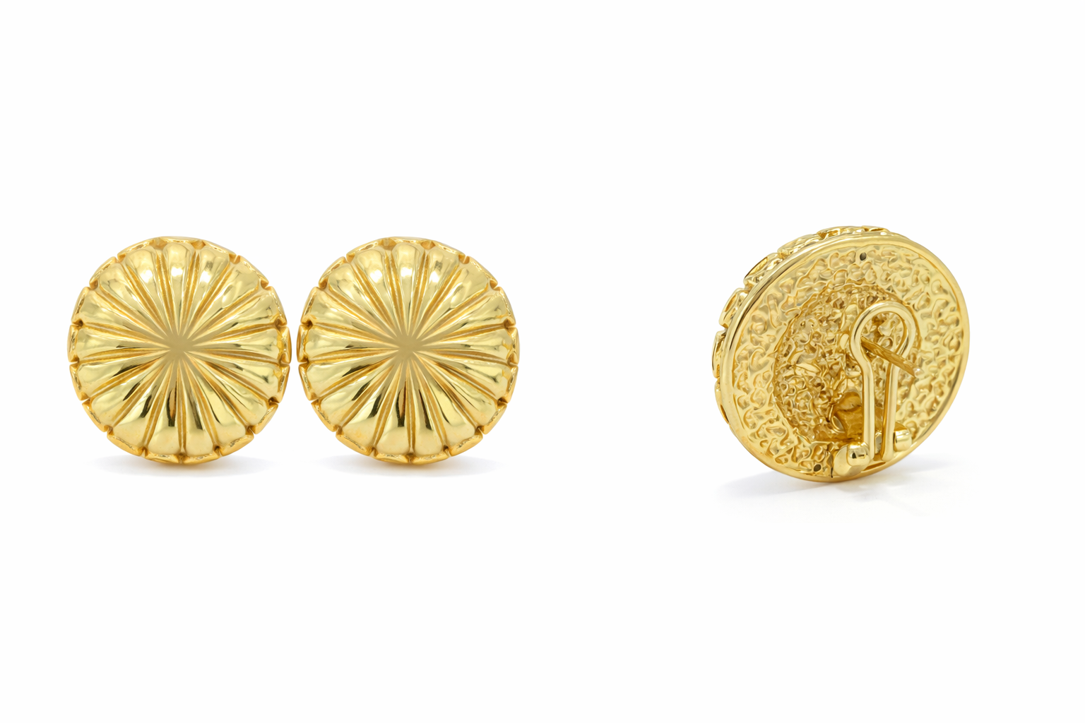 10KT MODERN TEXTURE ROUND STUD OMEGA BACK EARRINGS  Weigth 7.4GR