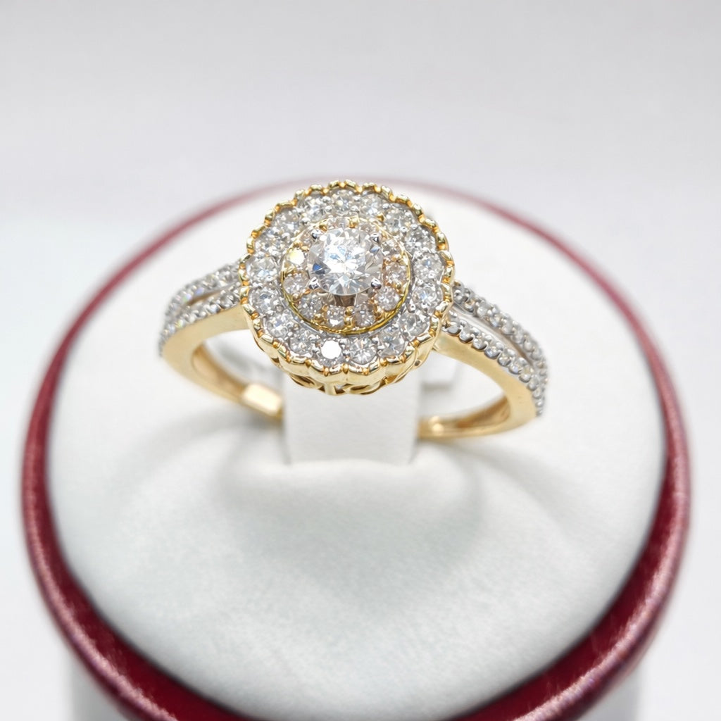 14KT ELEGANT ROUND DESIGN NATURAL DIAMOND WOMAN'S RING Size 7 Weigth