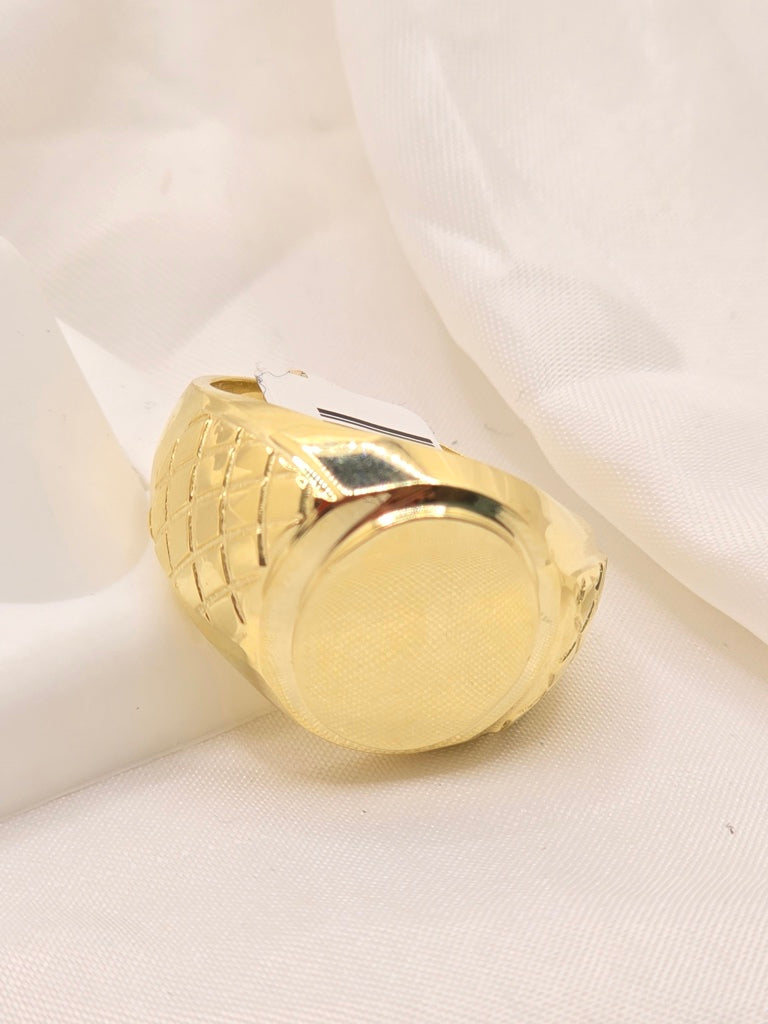 10KT LARGE SOLID ROUND DESIGN ENGRAVABLE MAN'S RING Size 10 Weight 9GR