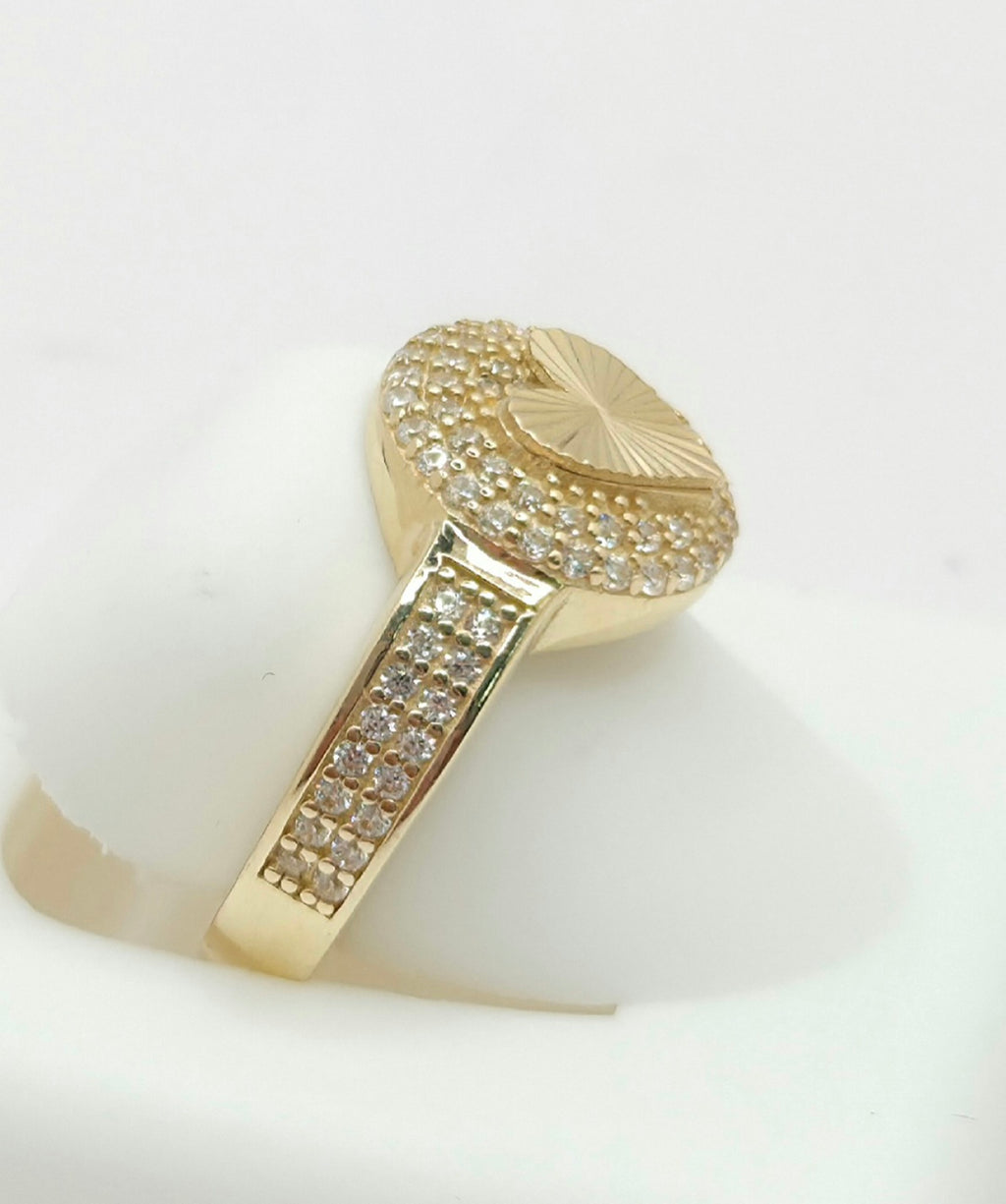 14KT CZ ROUND HEART INSIDE RING  Size 8 Weight 3.5GR