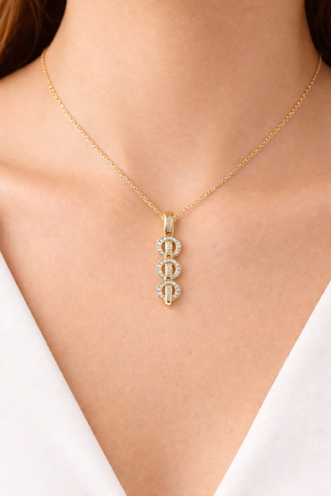 10KT ELEGANT  YELLOW GOLD AND DIAMOND PENDANT Size  Weigth 2.2GR