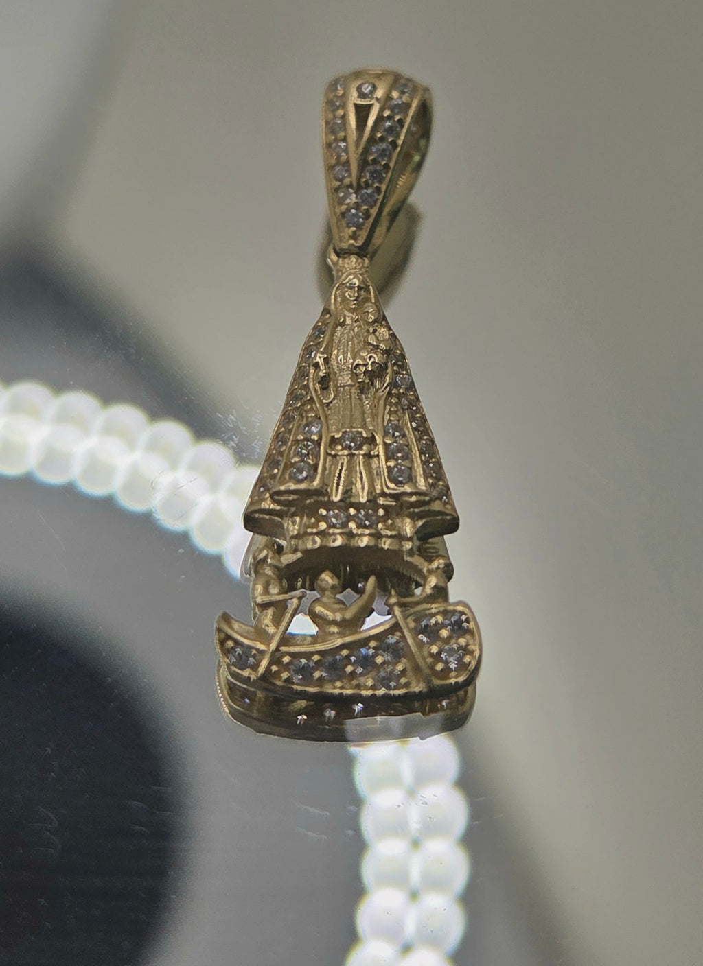10KT SMALL CZ DETAIL VIRGEN DE LA CARIDAD PENDANT Weight 2.2GR