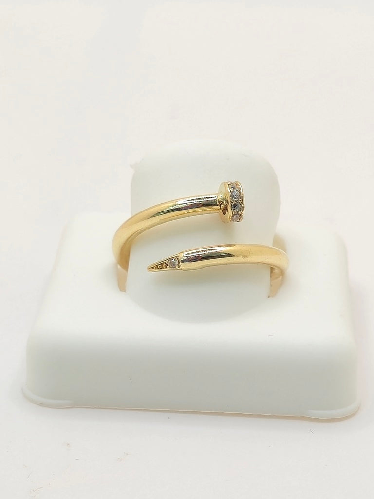 14KT ELEGANT AND SIMPLE RING WITH DETAILS OF AN EXOTIC NAIL Size 6 & 7 Weight 1.2GR
