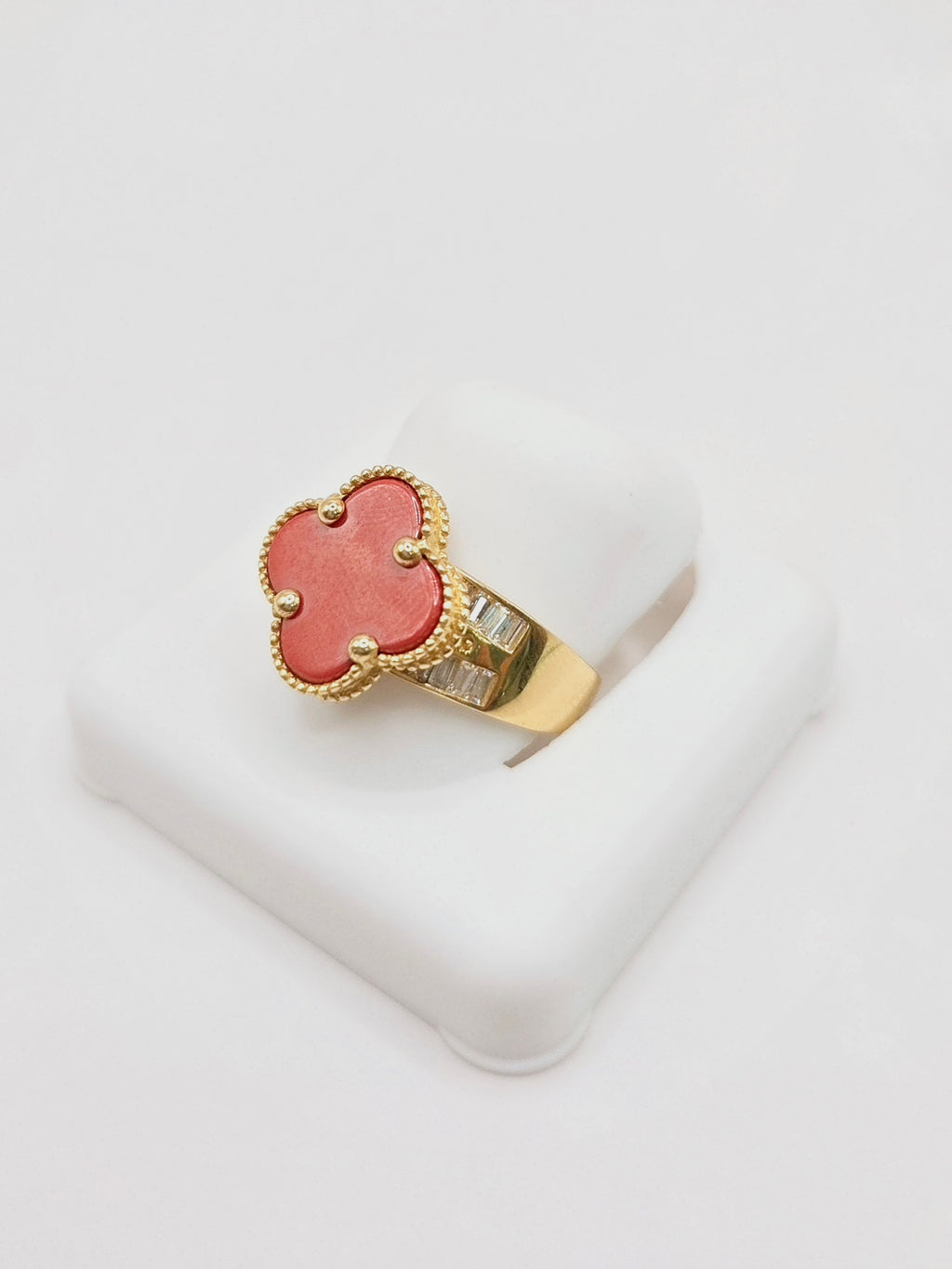 10KT FLOWER RING Size 6.5 Weigth 3.4GR