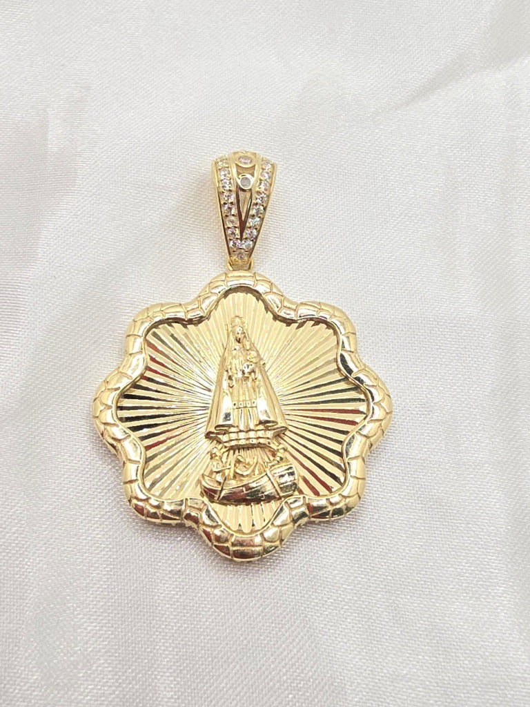 10KT MEDIUM FLOWER CARIDAD PENDANT Weight 6.7GR