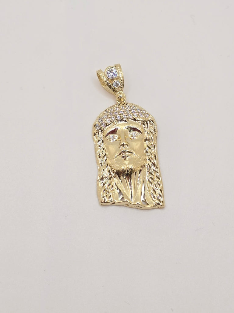10KT SOLID JESUS PENDANT  Weight 8.3GR